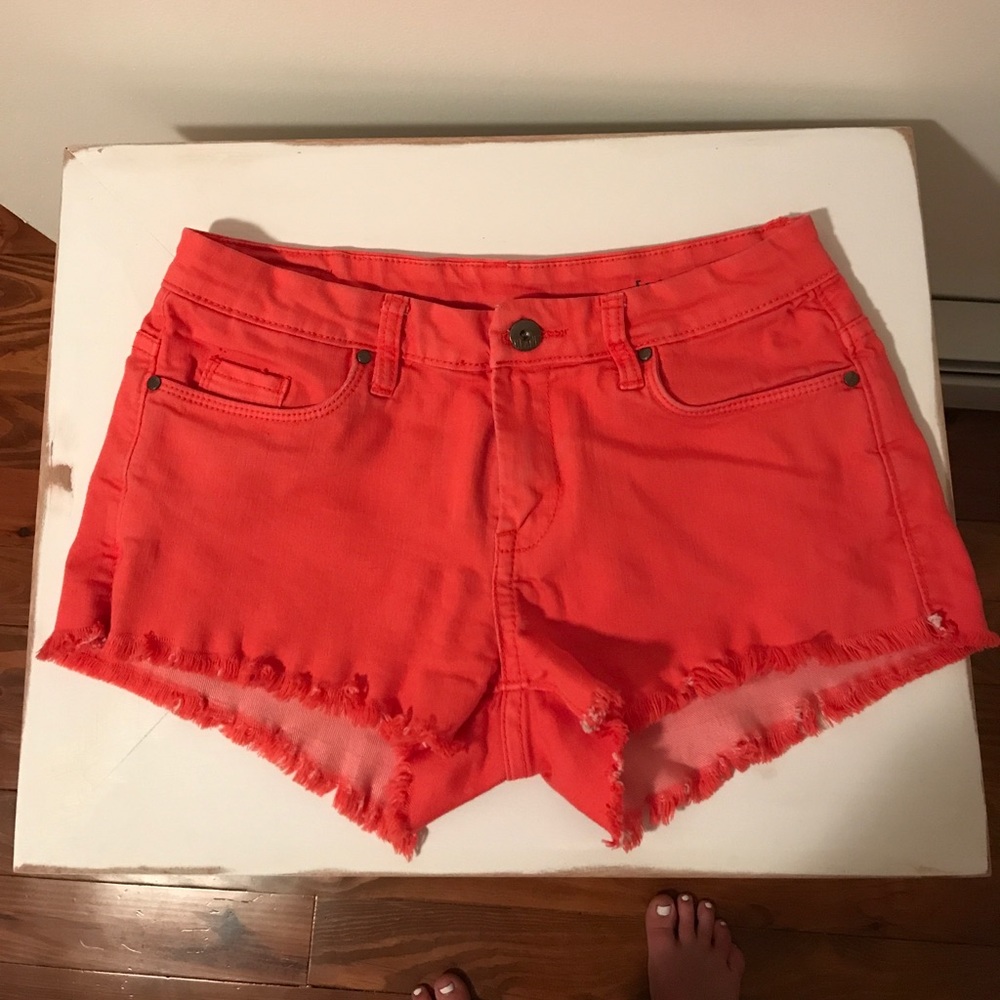 Blank NYC Coral jean shorts size 27