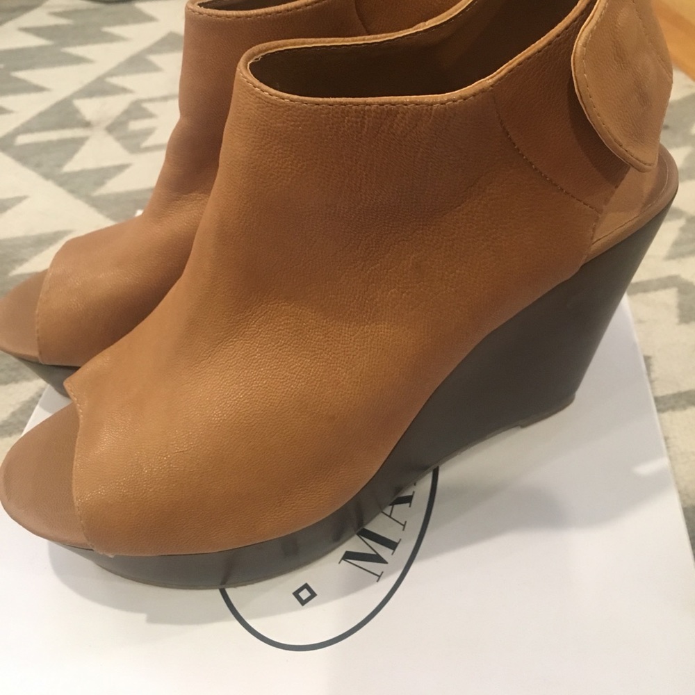 Steve Madden Wedges