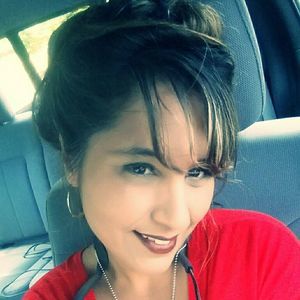 Meet your Posher, Denise