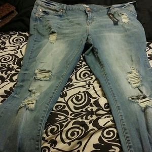 Plus Size Refuge "Boyfriend" Destroyed Jeans