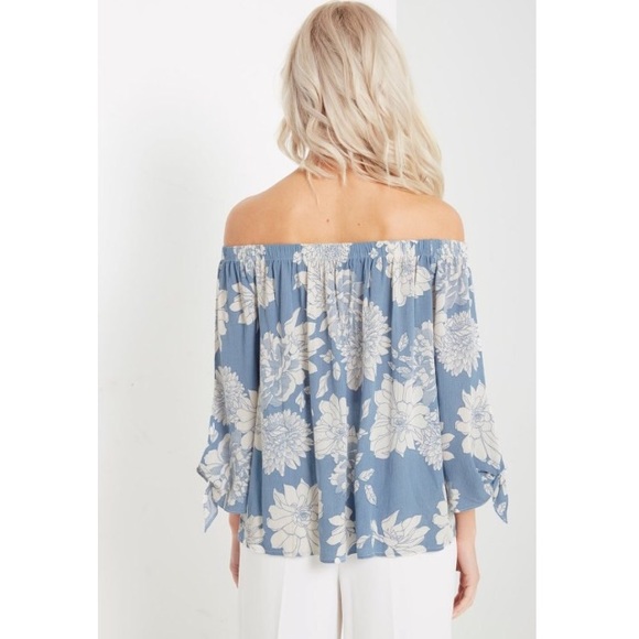 Off the shoulder Blue Floral  Top - Picture 3 of 7