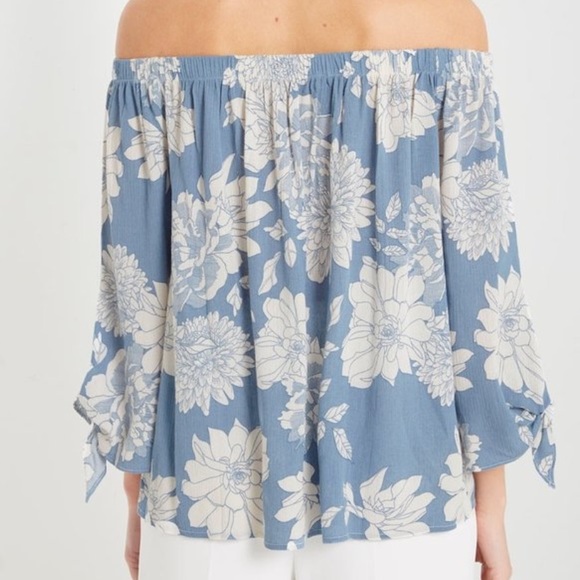 Off the shoulder Blue Floral  Top - Picture 7 of 7
