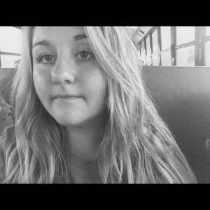 Meet your Posher, Kelsey