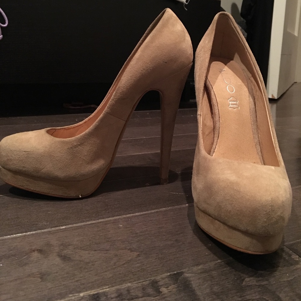 Nude platform heels