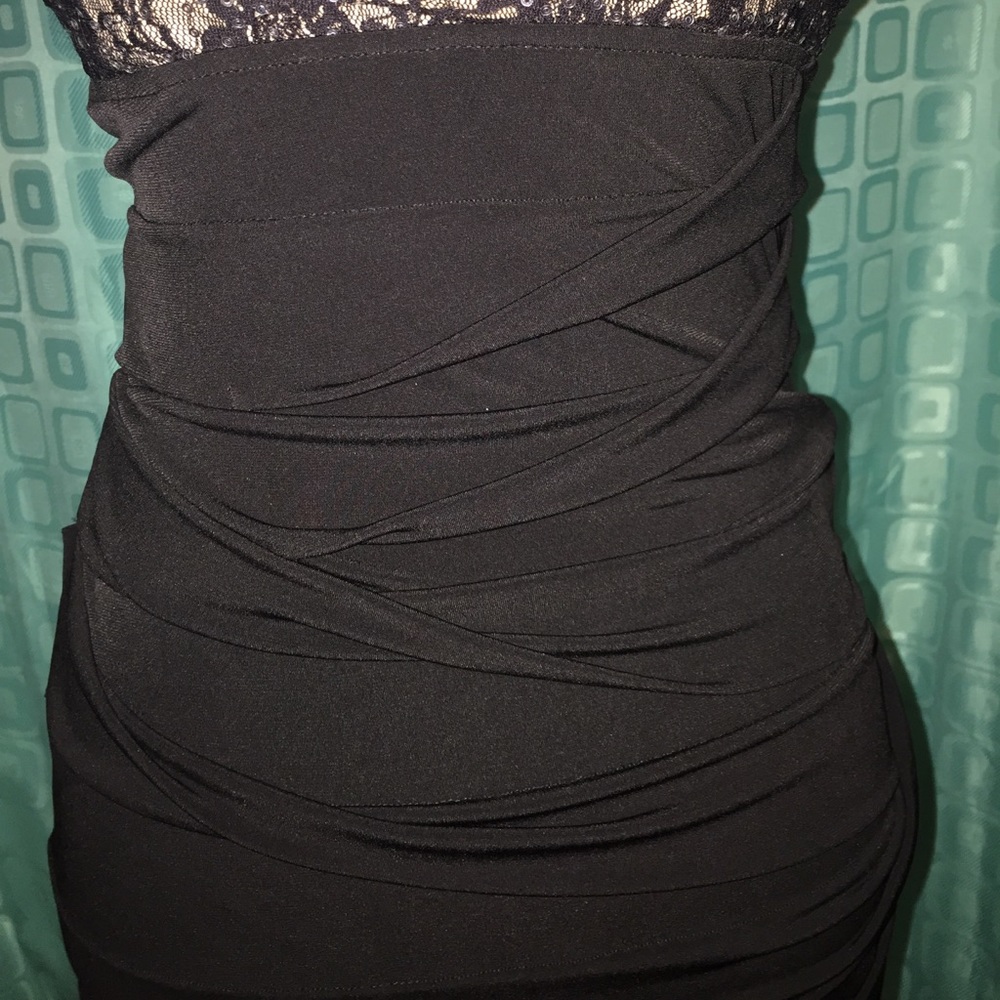 Dress - Picture 3 of 5