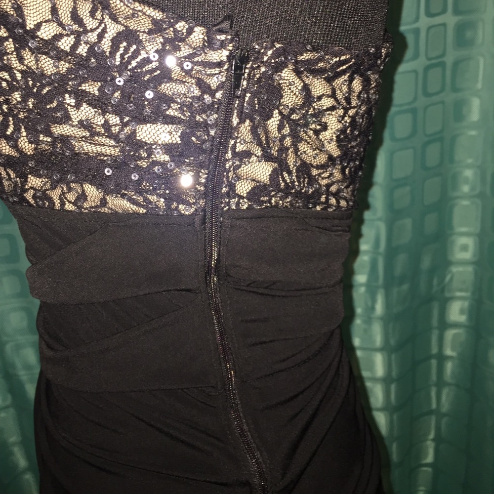 Dress - Picture 4 of 5