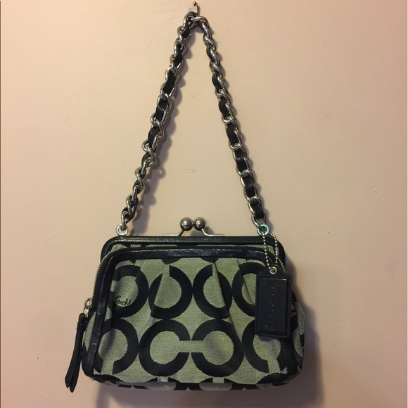 Coach Handbags - Coach clutch signature