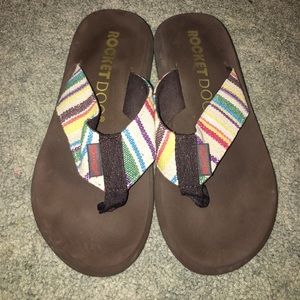 Women's Size 7 Rocket Dog Flip Flops