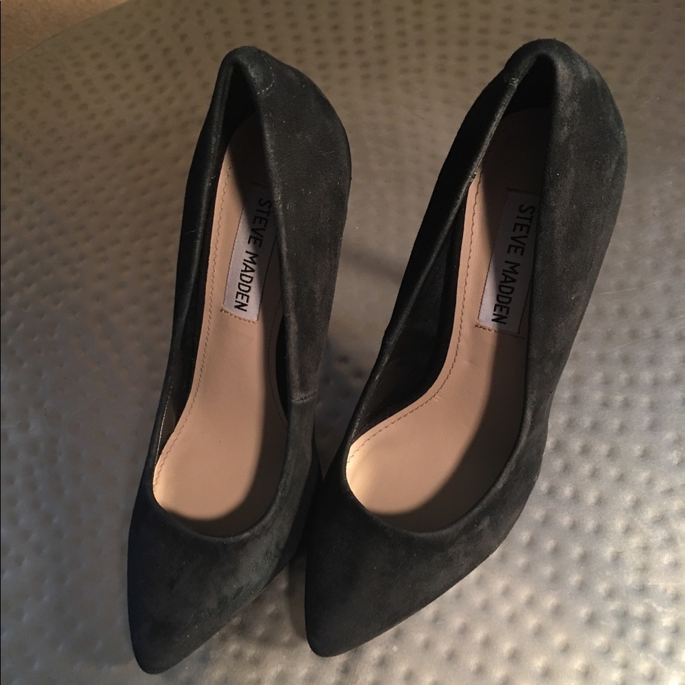 Steve Madden Black Suede Point Toe Heels