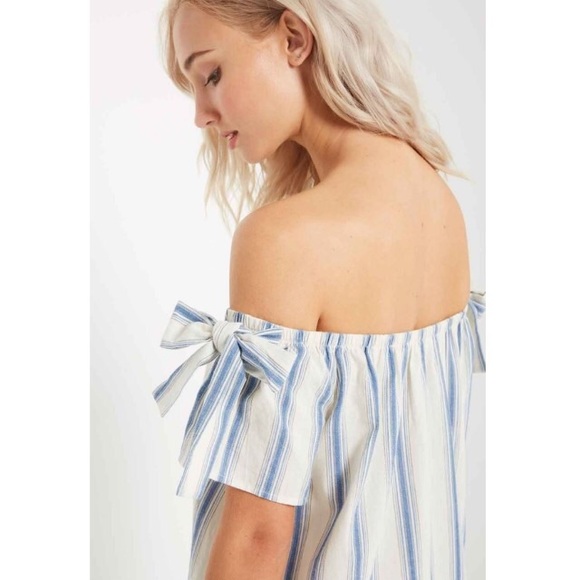 Off the Shoulder Striped Shift Bow Tie Detail Dres - Picture 4 of 7