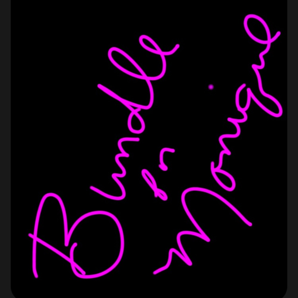 Bundle for Monique
