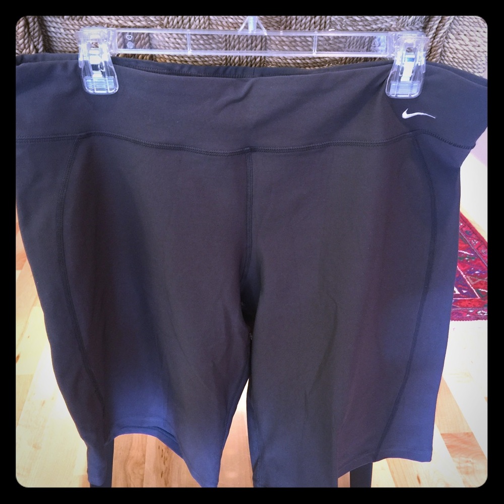 Nike Gray Short Fit Dry