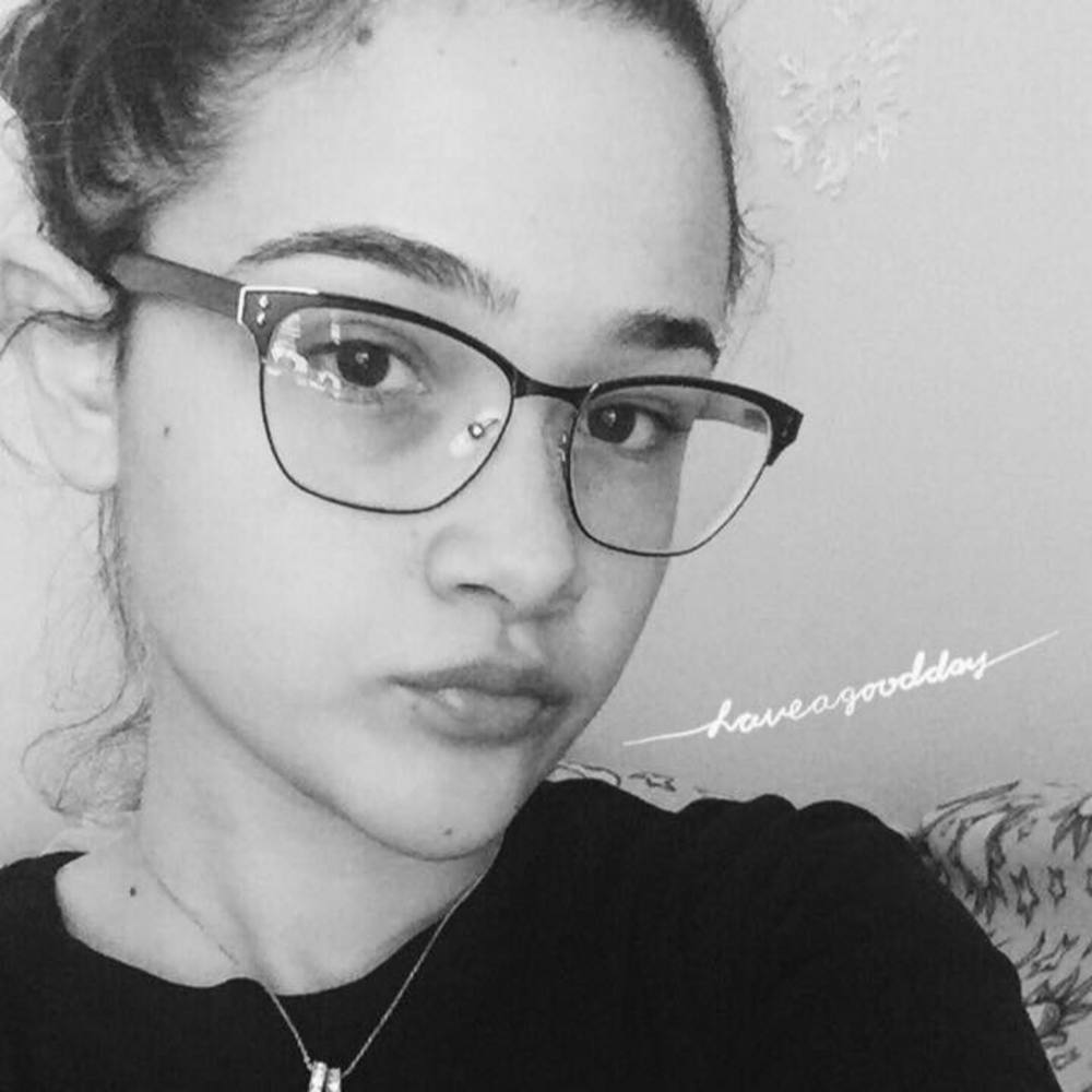 Meet your Posher, Shea