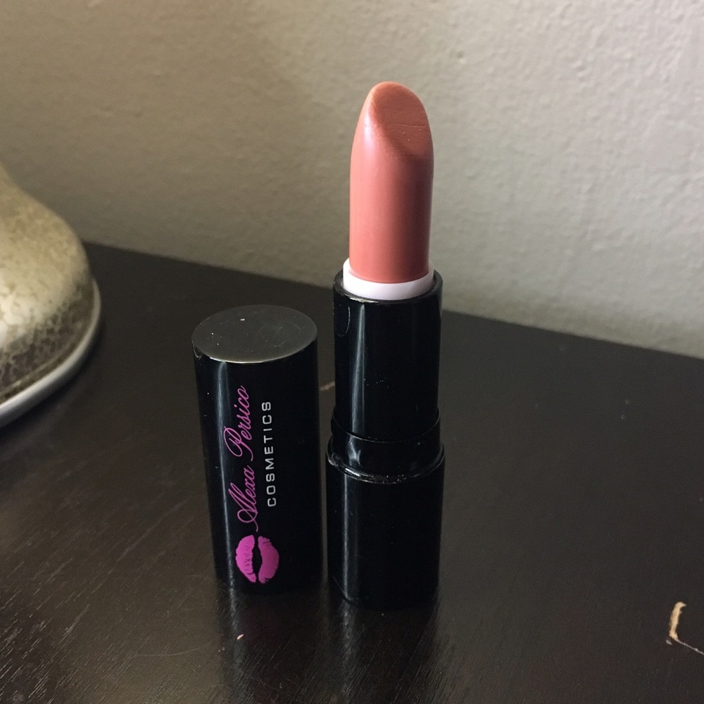 Alexa Persico Lipstick in Victoria