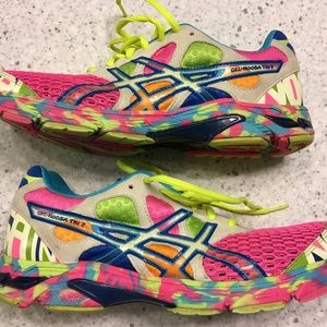 Asics Gel NoosaRunning Shoes ⚡️GLOW IN THE DARK ⚡️