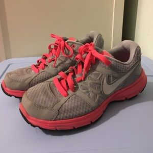 Nike relentless 2 running sneakers