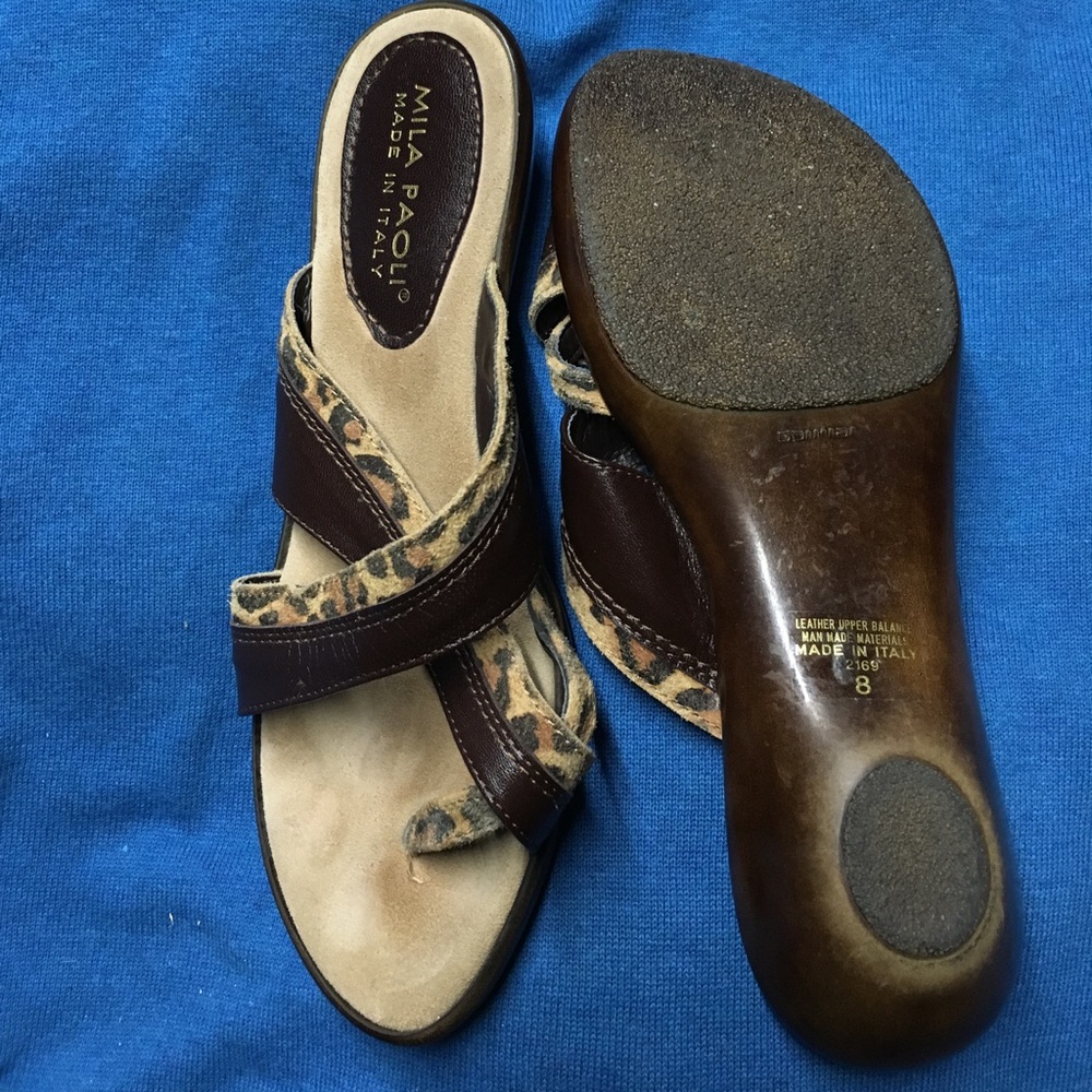 Leather/leopard suede trim sandal