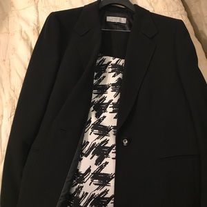 Black Tahari pant suit with tank. 16