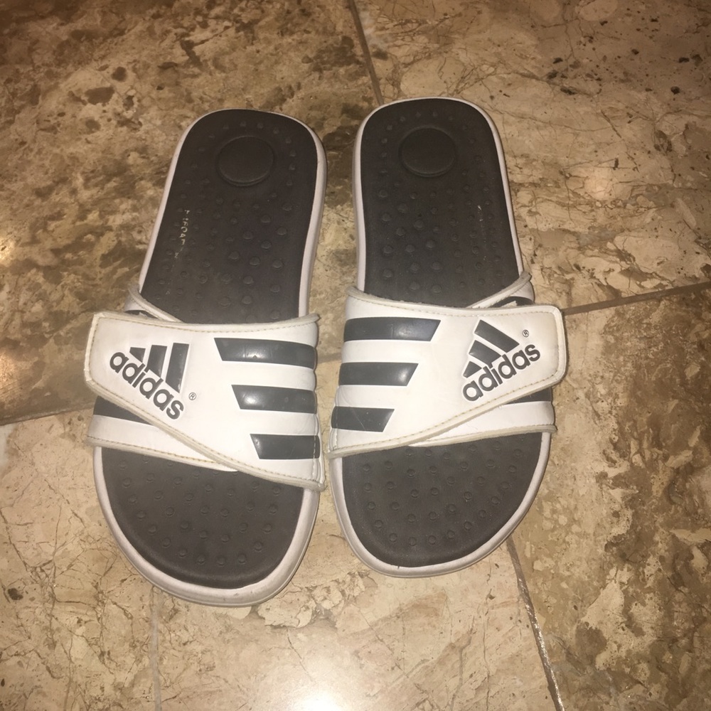 Adidas slides size 7