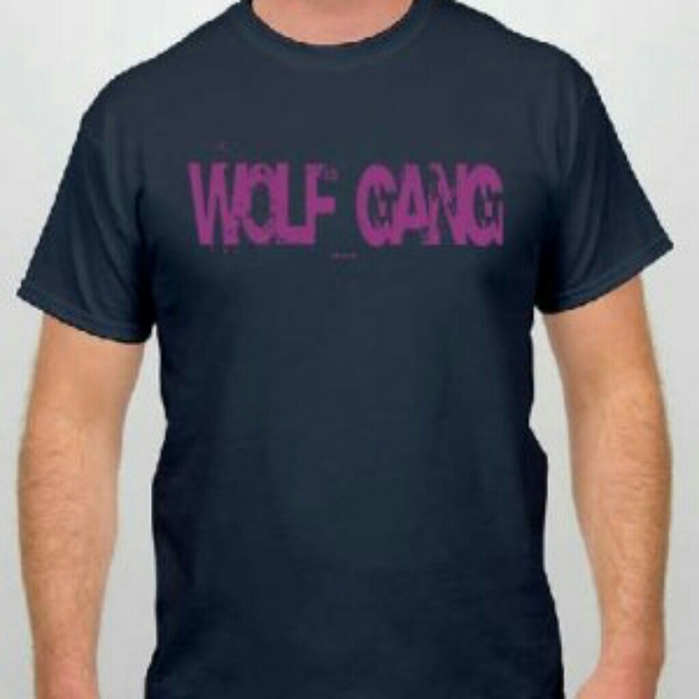 New StyleLyfe men's WolfGang fitted tee.