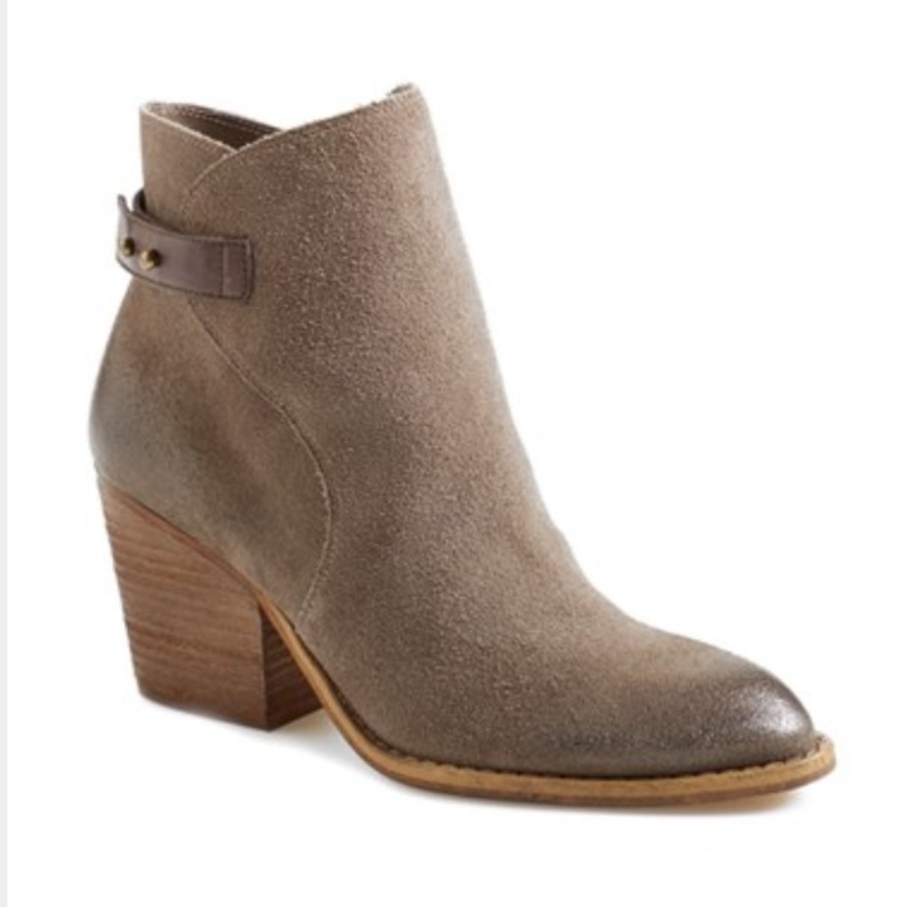 Treasure&Bond Winslow Ankle Bootie