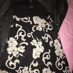 Dress (white house black market)