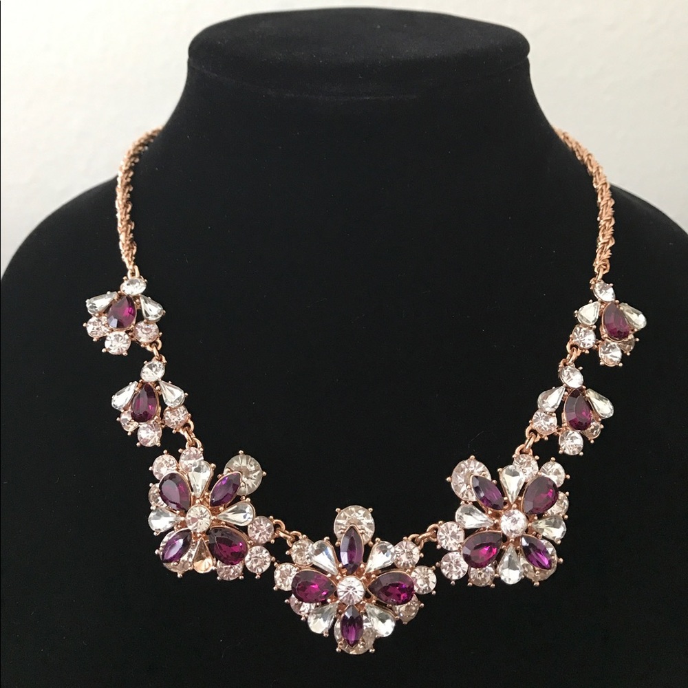 Fashionable necklace