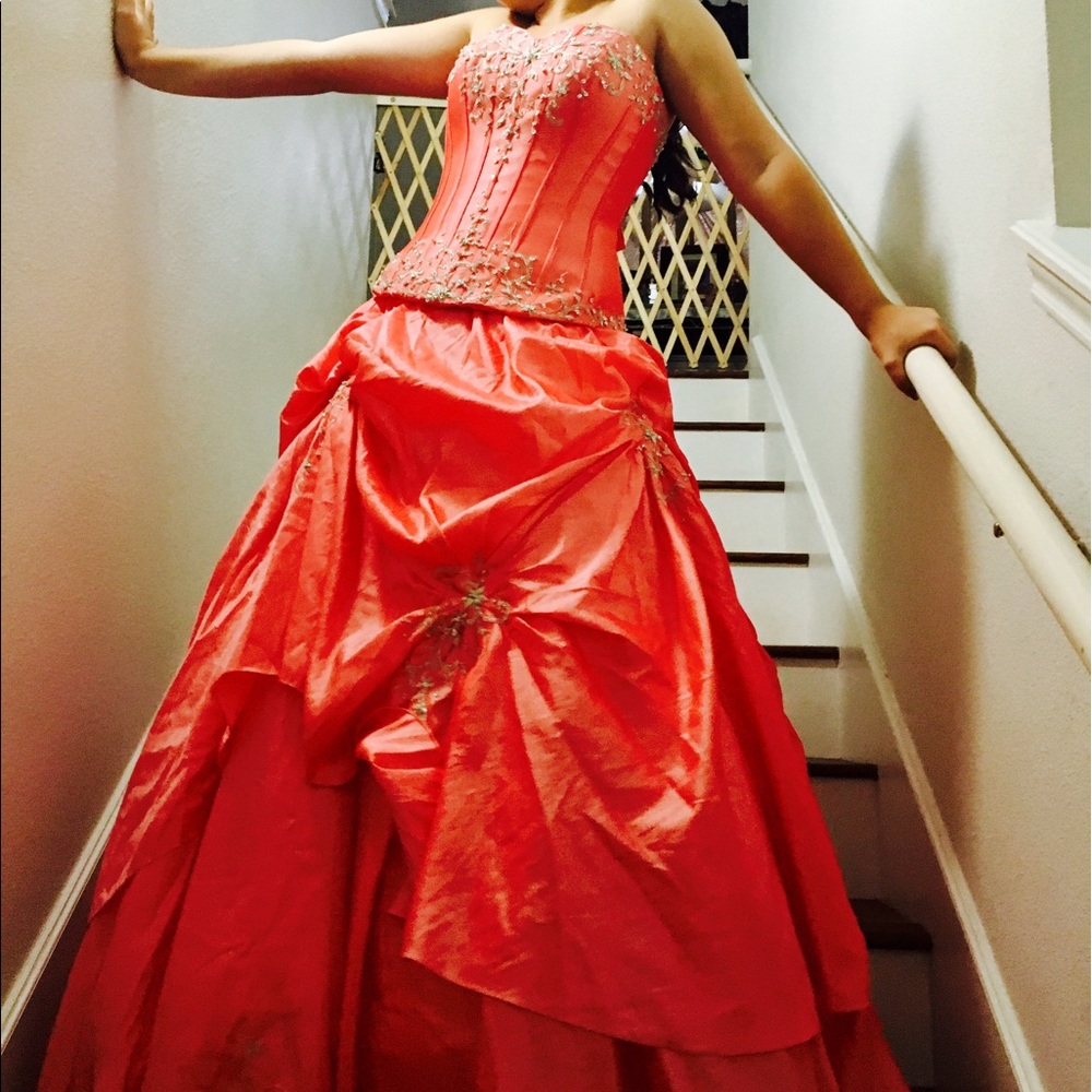 Mary's Bridal™ Princess Series Quinceanero 3 Piece