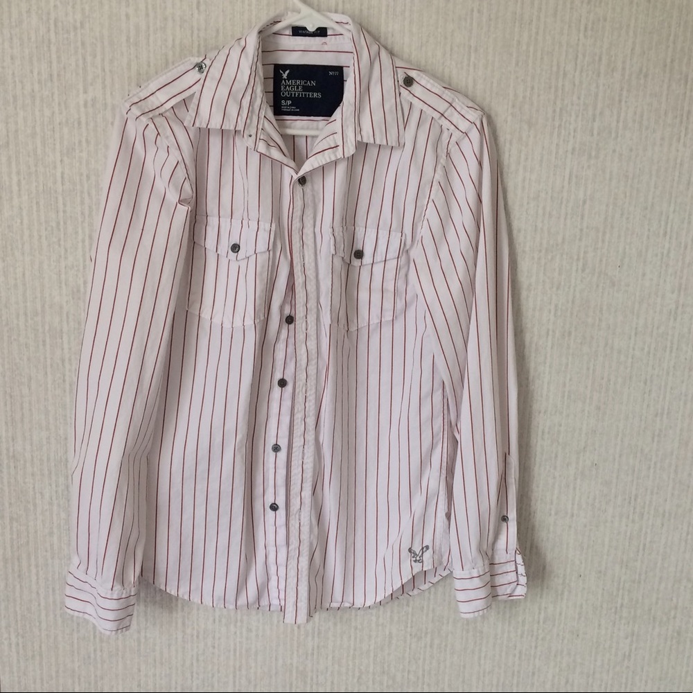 American eagle red/white striped button down shirt