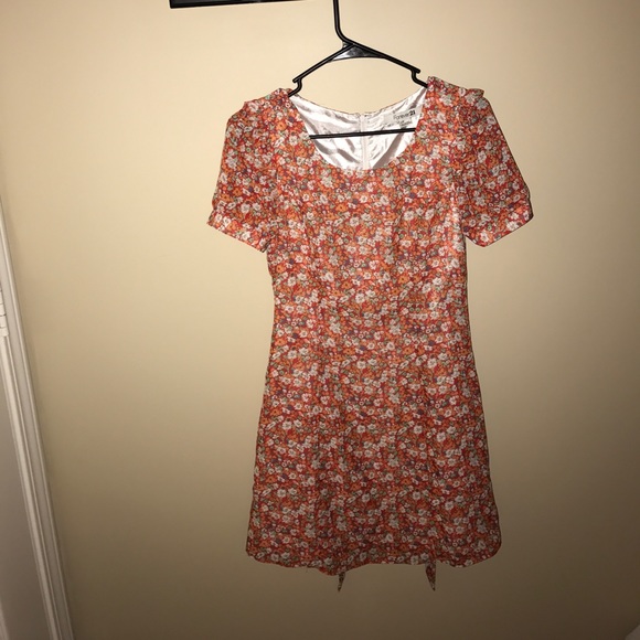 Dress - Picture 1 of 2
