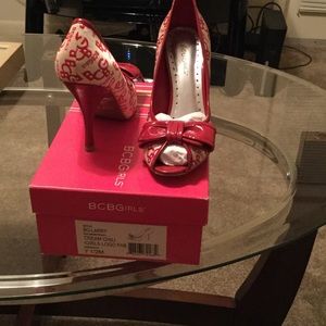 BCBG peep toe heels