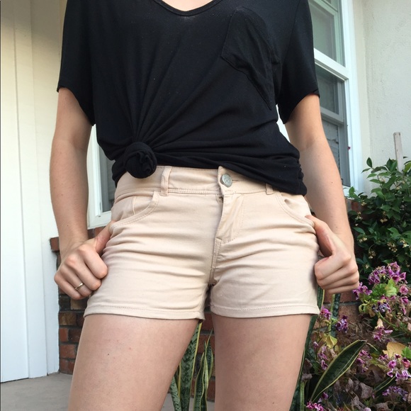 Cream Shorts - Picture 1 of 4