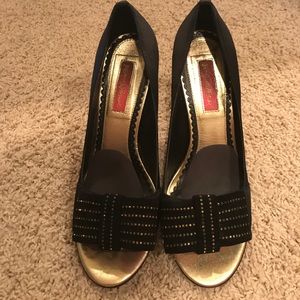 Betsey Johnson Pumps 👠