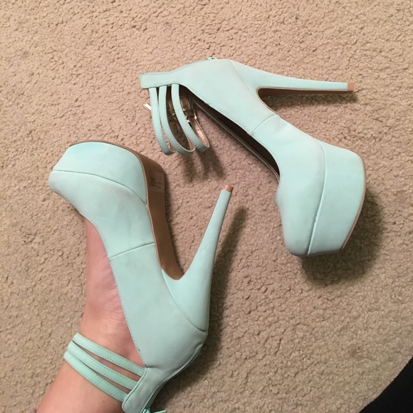 Light Teal platform heels - Picture 2 of 2