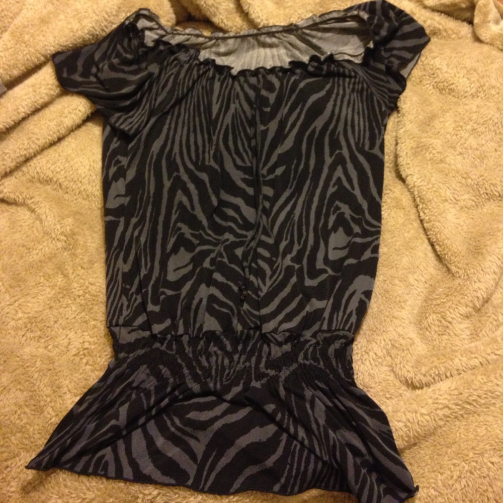 Ladies m/l dress shirt