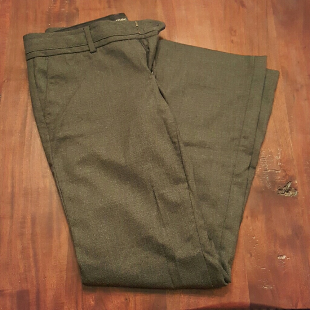 Gray dress pants.