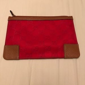 Gucci zipper pouch
