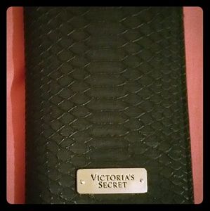 Victoria's Secret Passport / Credit Card Holder