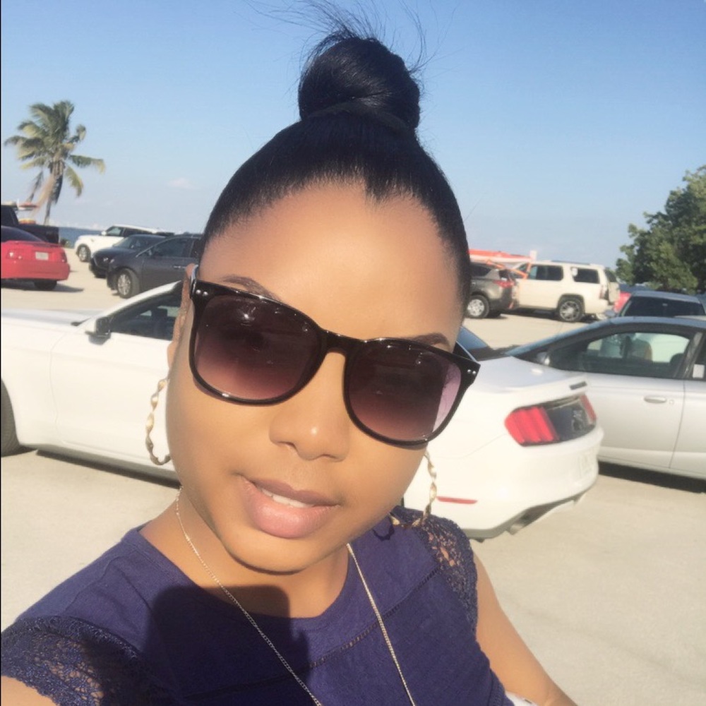 Meet your Posher, Nekesha