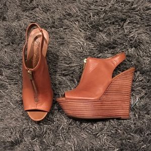 Jessica Simpson Wedges