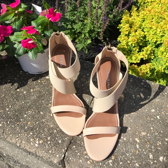 Donald J. Pliner - Picture 1 of 6