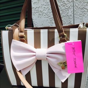 Betsey Johnson satchel bag