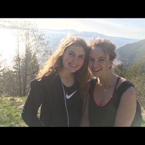 Meet your Posher, Emily