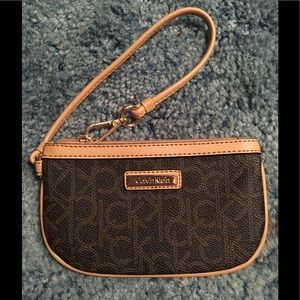 NWOT Calvin Klein Wristlet