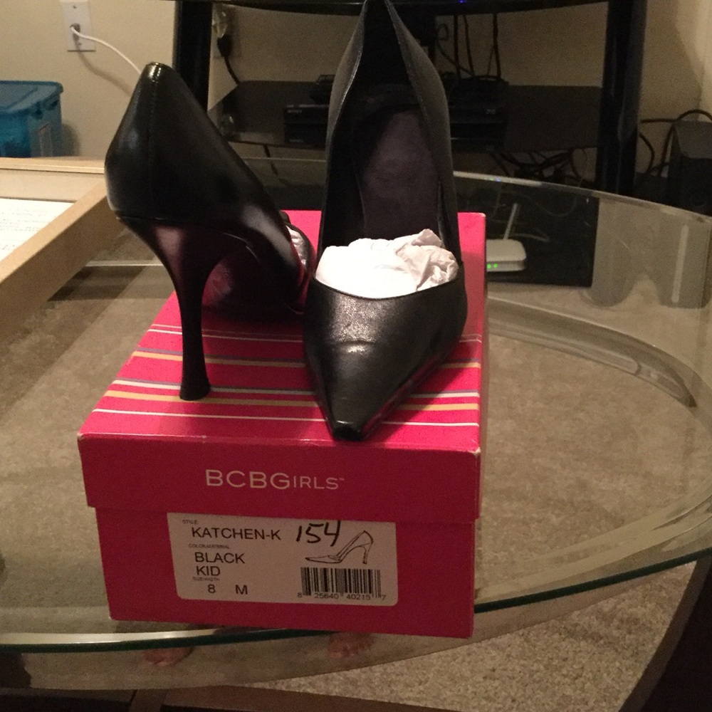 BCBG Katchen-K pumps
