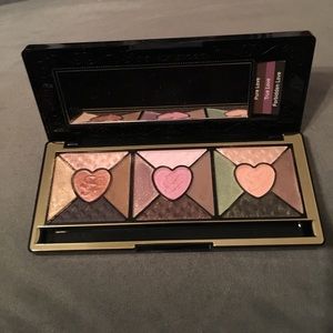 💥TooFaced Passionately Pretty Shadow Collection💥