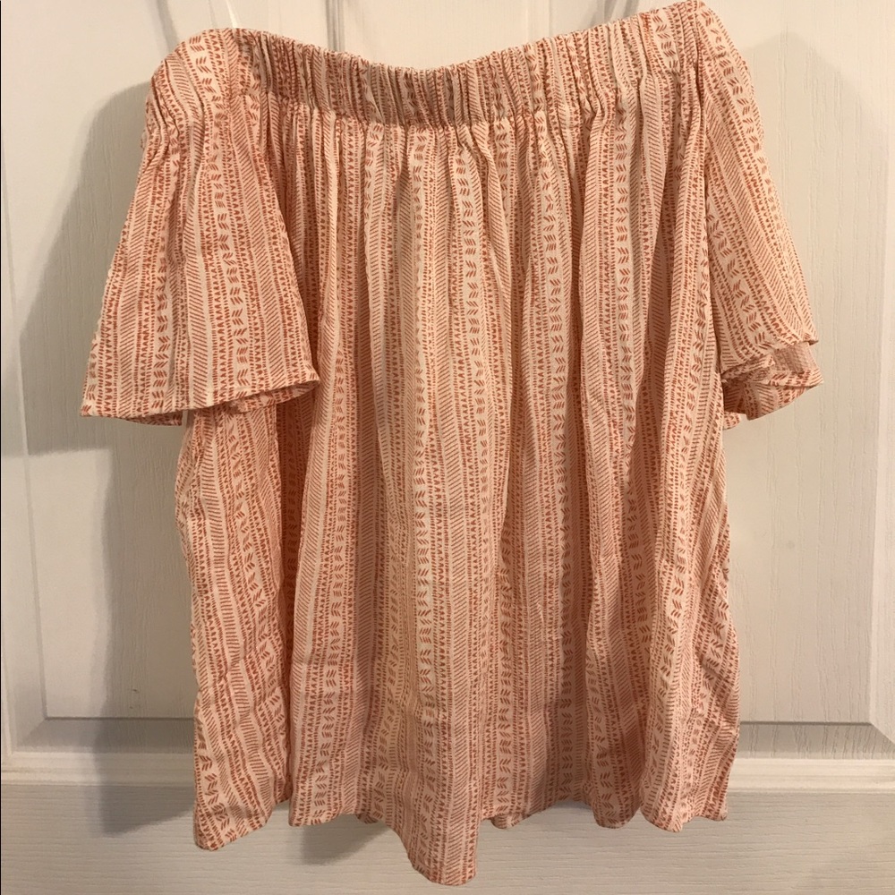 Forever 21 Contemporary Off the shoulder top