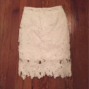 Thick white lace pencil skirt