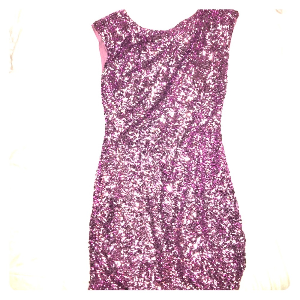Alice & Olivia keyhole purple sequin dress