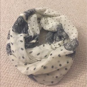 Infiniti scarf